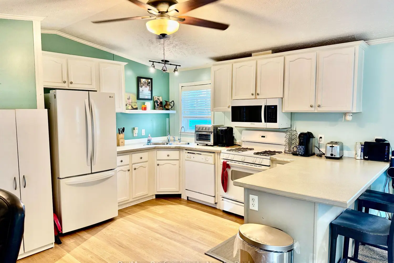 Additional image 3 of 1007 Racoon Road 15