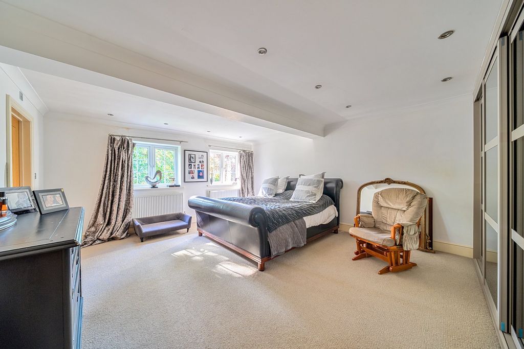 Additional image 18 of 6 bed detached house for salePyrford, Surrey GU22