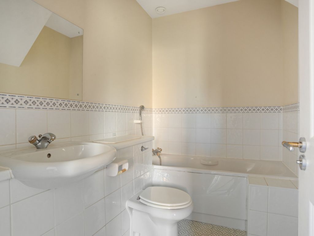 Additional image 8 of 3 bed town house for saleBryher Island, Portsmouth PO6