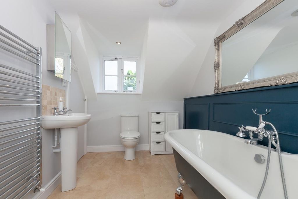 Additional image 5 of 3 bed detached house for saleManor Rd, Woodstock OX20