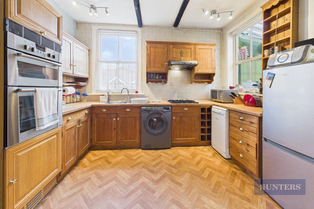 Additional image 8 of 4 bed semi-detached house for saleSt. James Road, Southampton SO15