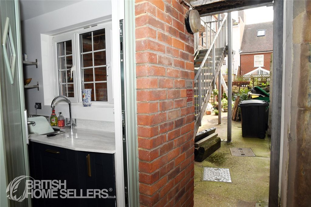Additional image 19 of 2 bed flat for saleGrand Parade, Portsmouth, Hampshire PO1
