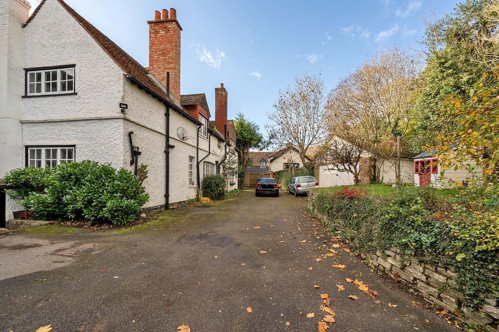 Additional image 27 of 7 bed detached house for saleWiltshire Road, Wokingham RG40