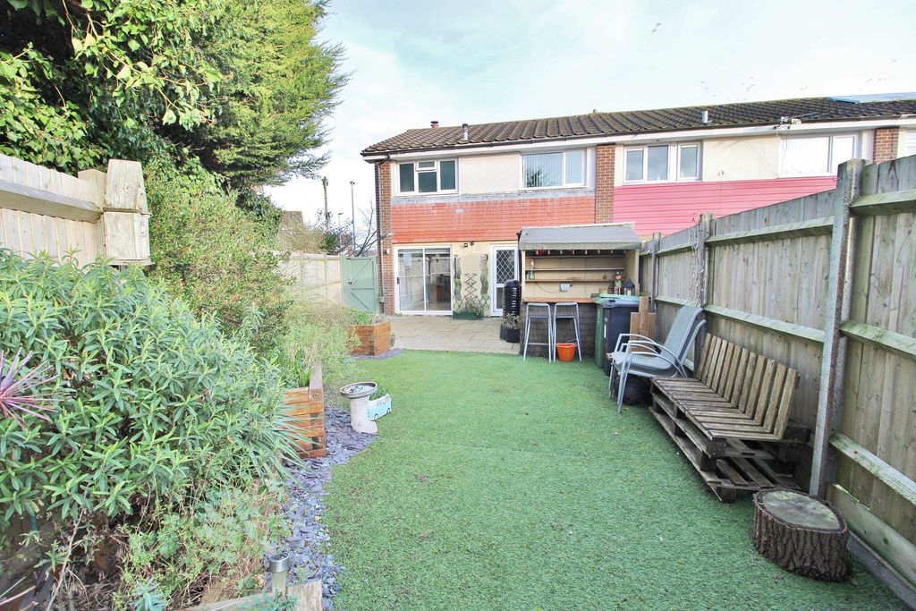Additional image 6 of 3 bed end terrace house for saleSeaway Crescent, Southsea PO4