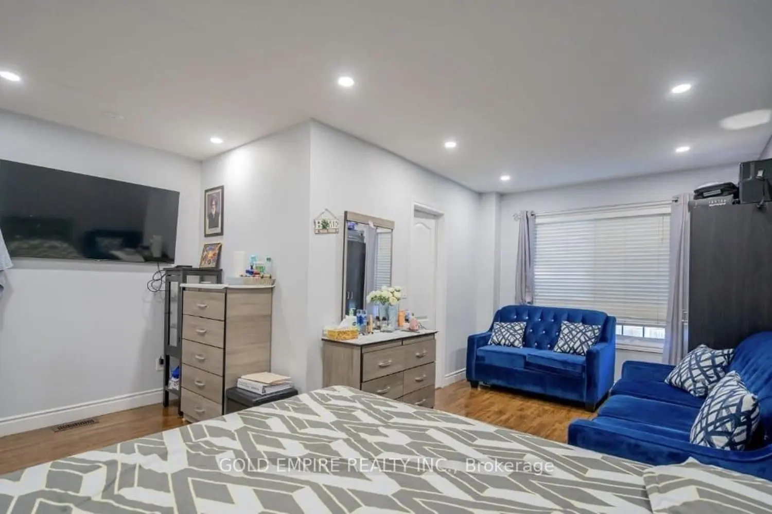 Additional image 7 of 27 Denison Avenue