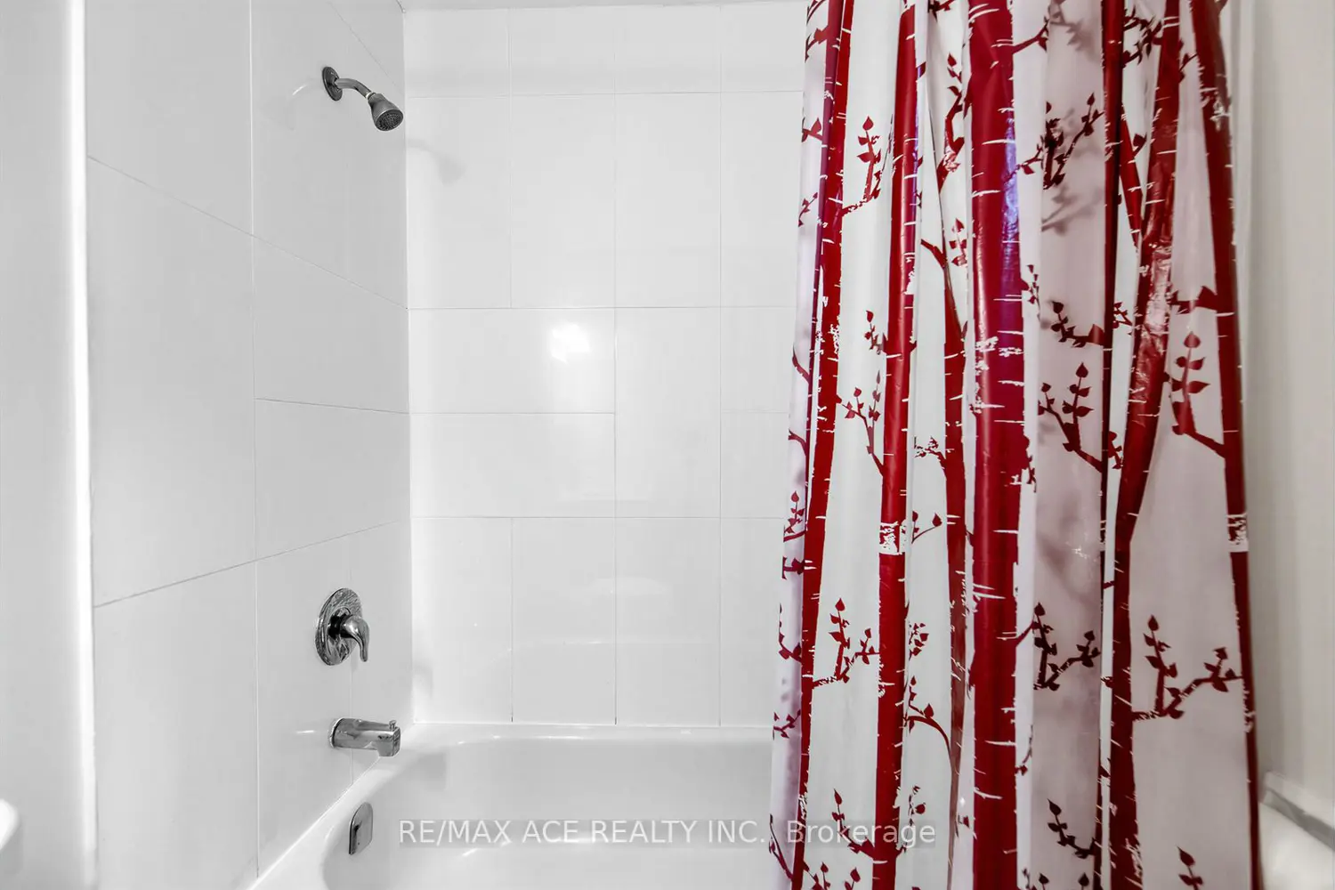Additional image 16 of 1690 Victoria Park Avenue 204
