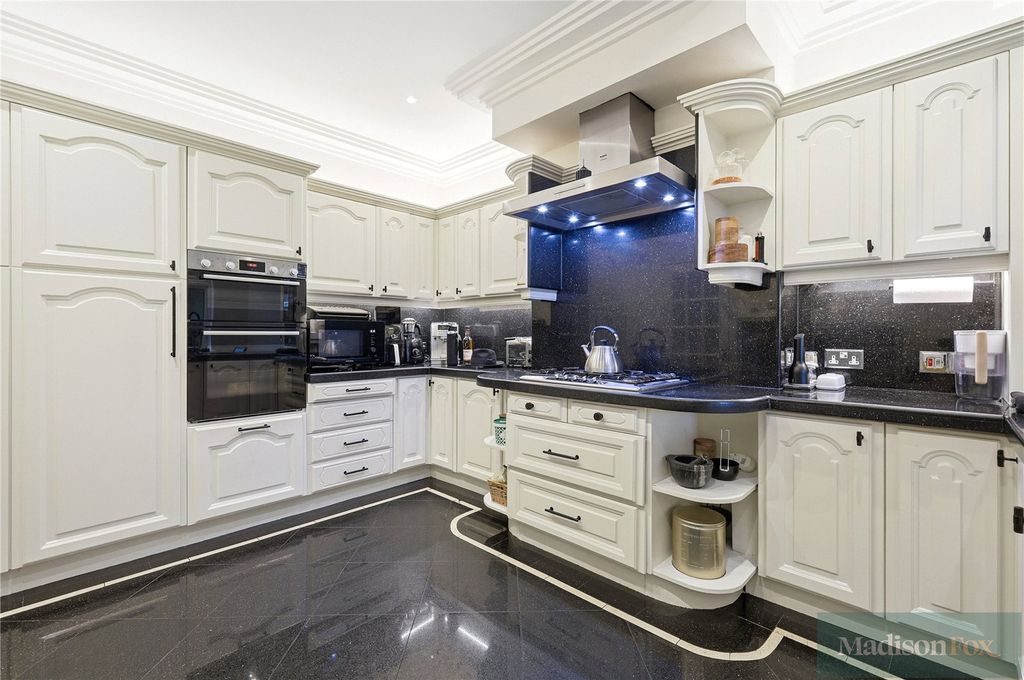 Additional image 11 of 5 bed detached house for saleMonkhams Lane, Woodford Green IG8