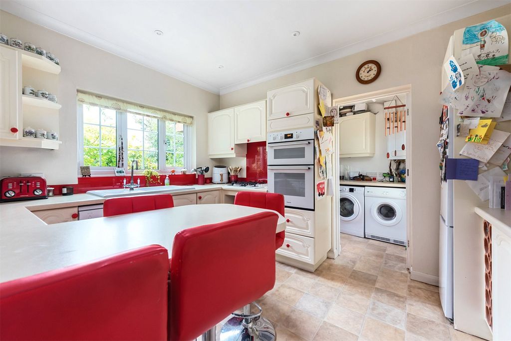 Additional image 2 of 4 bed detached house for salePotley Hill Road, Yateley, Hampshire GU46