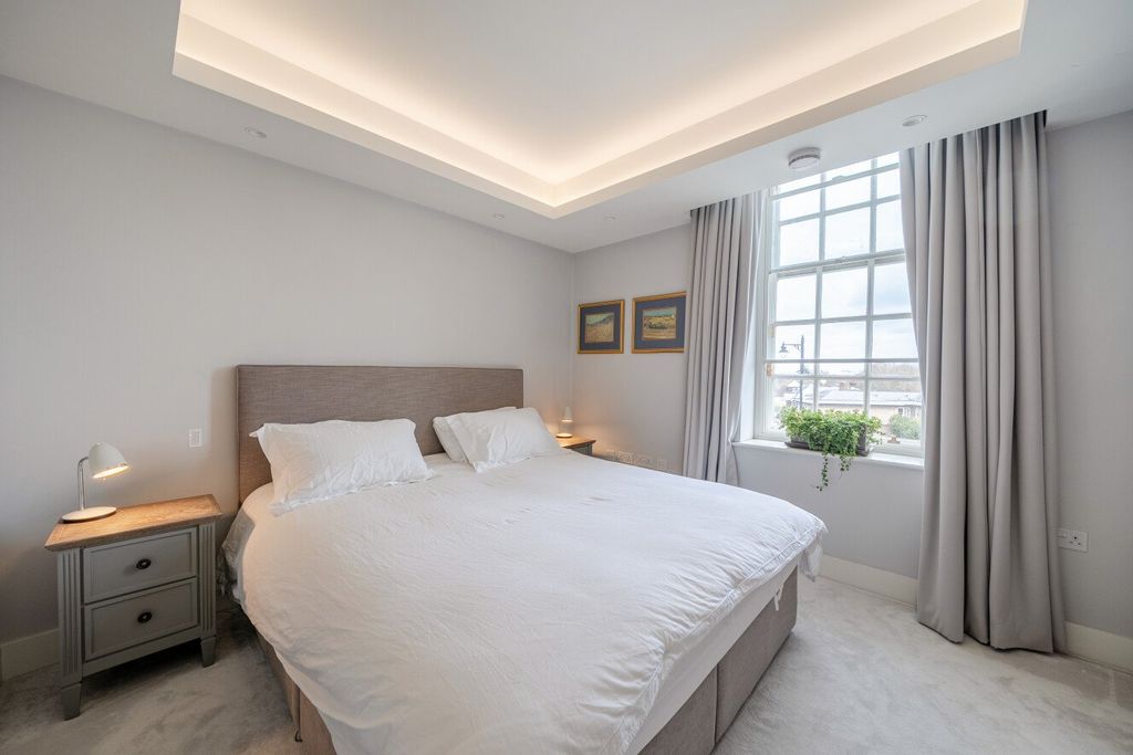 Additional image 10 of 2 bed flat for saleRichmond Hill, Richmond TW10