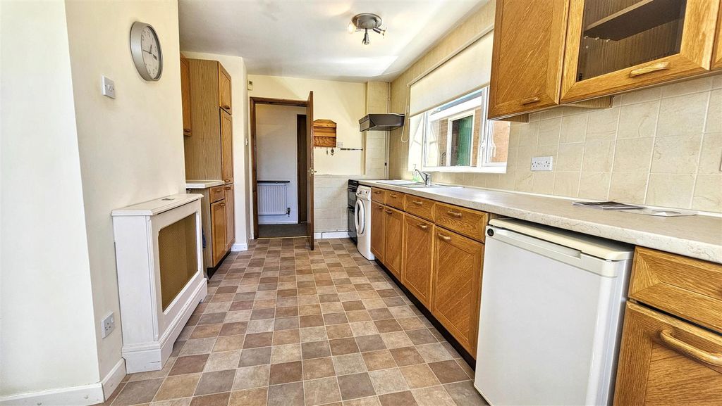 Additional image 7 of 3 bed semi-detached bungalow for saleBridport Close, Wigston LE18