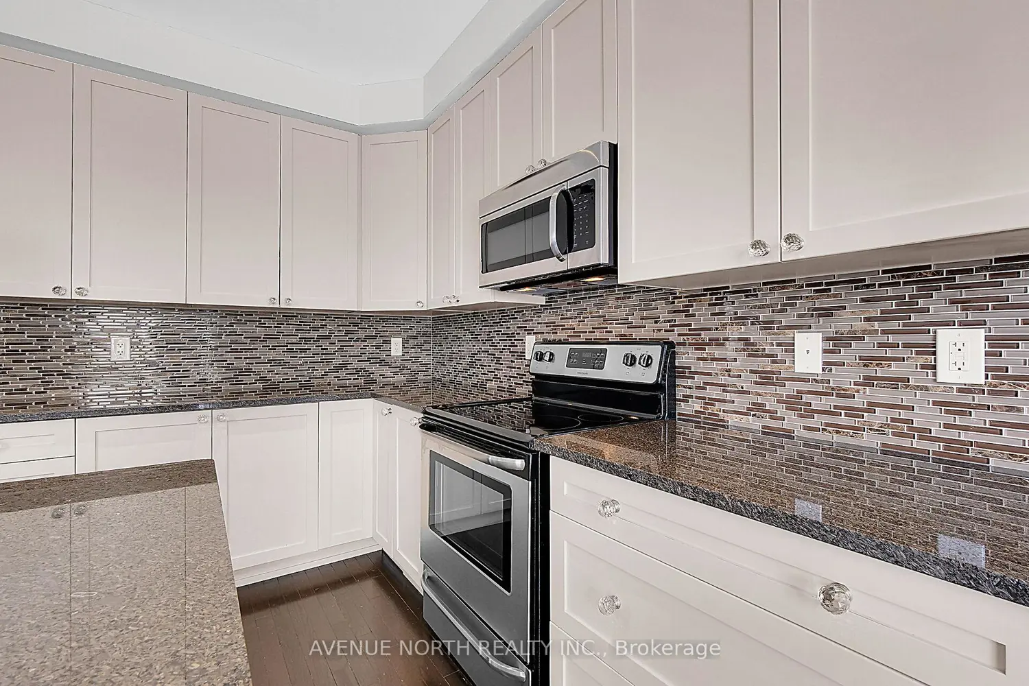 Additional image 8 of 429 Dovehaven Street