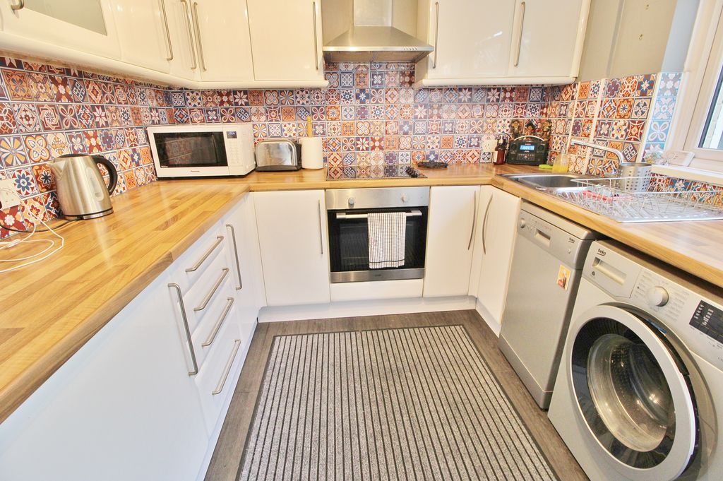 Additional image 3 of 3 bed end terrace house for saleSeaway Crescent, Southsea PO4