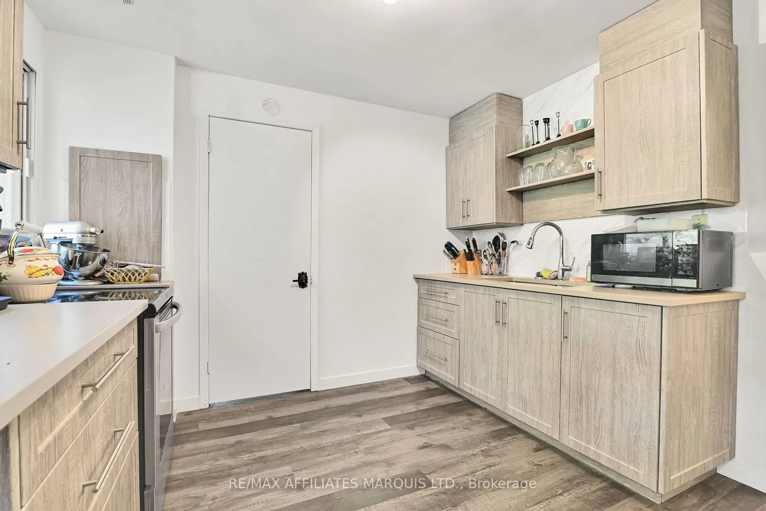 Additional image 11 of 1603 Peter Street
