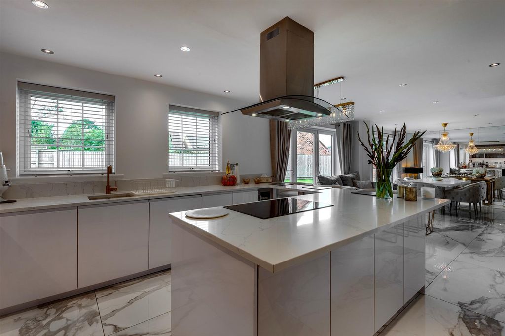 Additional image 7 of 5 bed detached house for saleBramwell Way, Wilmslow SK9