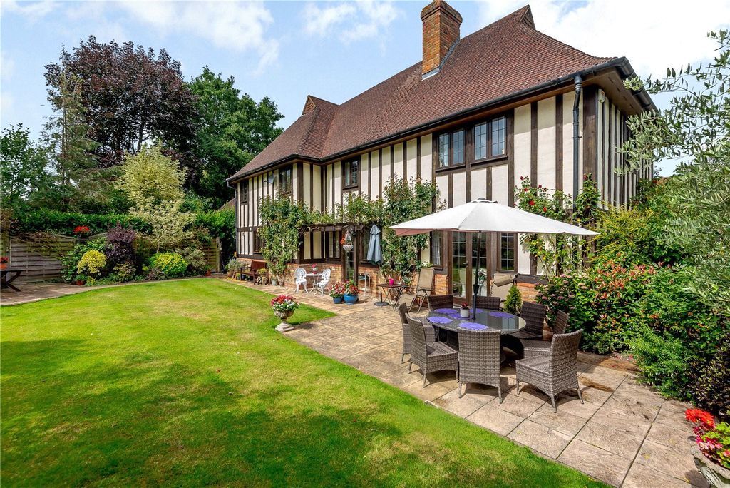 5 bed detached house for saleSnows Ride, Windlesham, Surrey GU20