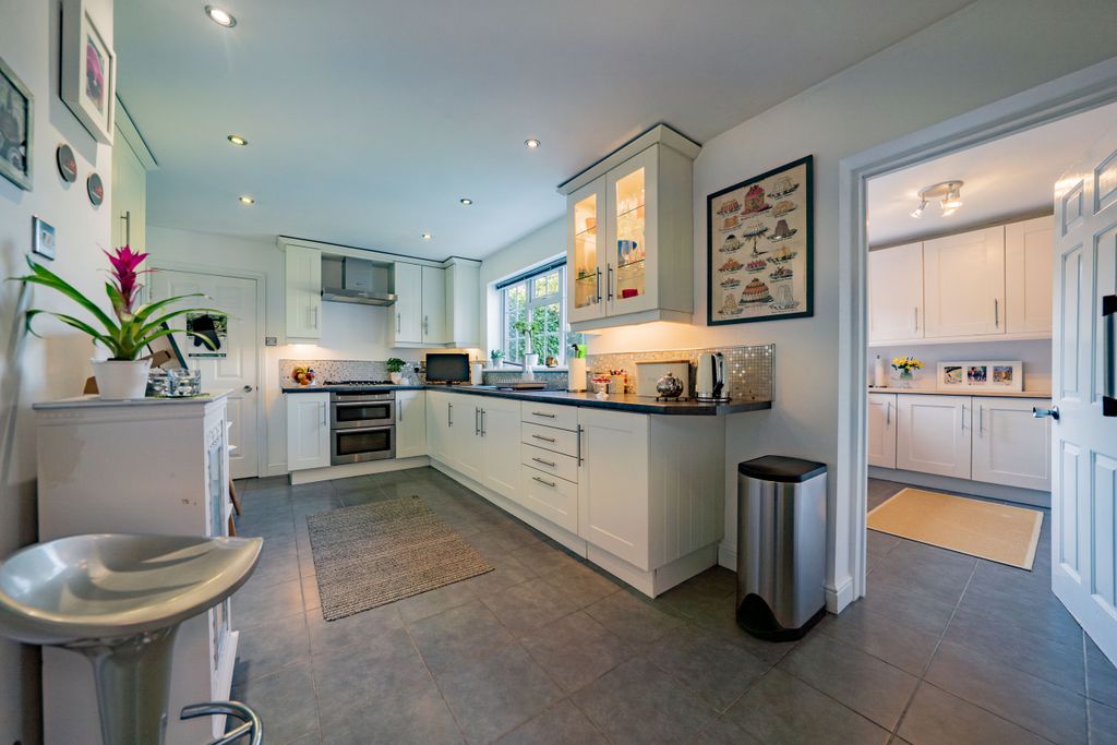 Additional image 10 of 4 bed detached house for saleCrofters Close, Glenfield, Leicester, Leicestershire LE3