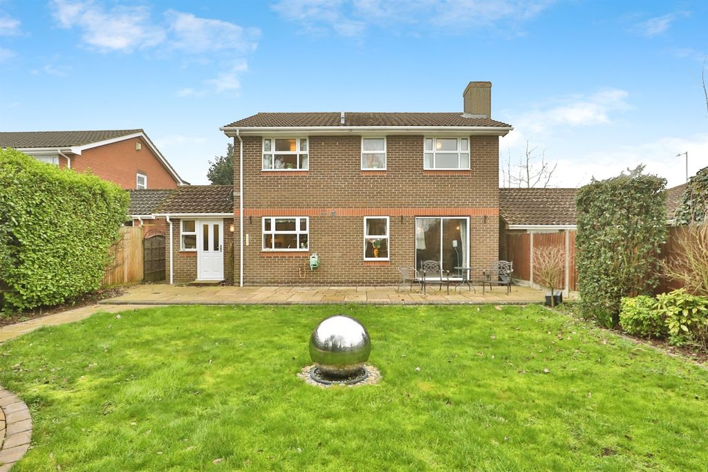 Additional image 3 of 4 bed detached house for saleBarnham Broom Road, Wymondham NR18