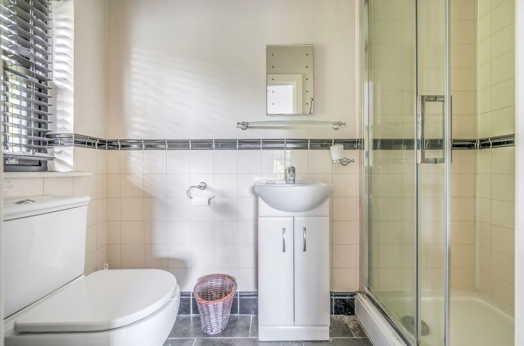 Additional image 17 of 6 bed detached house for saleJubilee Road, Finchampstead, Wokingham RG40