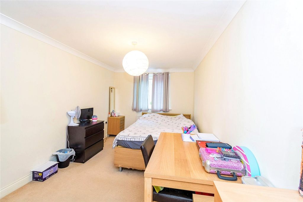 Additional image 5 of 2 bed flat for salePortswood Road, Southampton, Hampshire SO17
