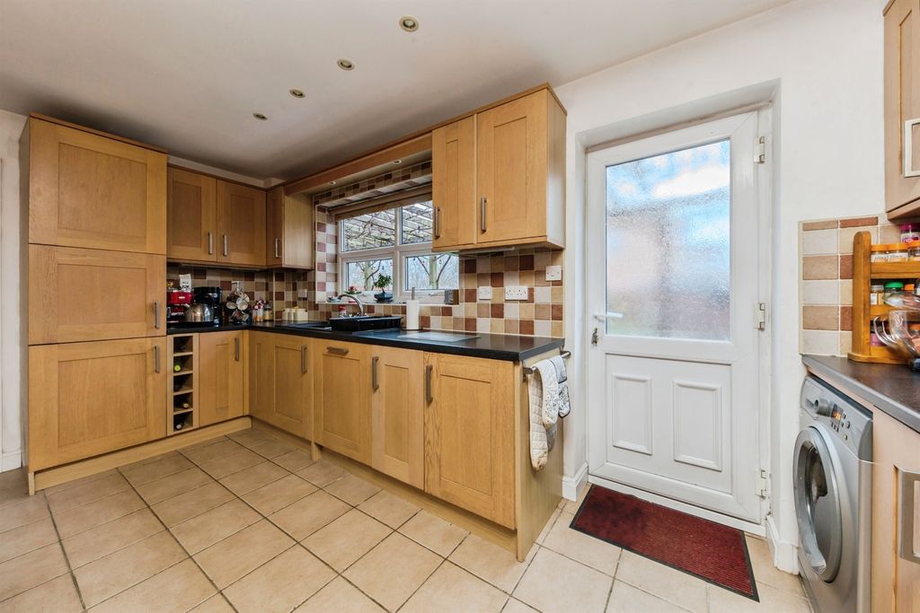 Additional image 5 of 4 bed detached house for saleBeechfields, Winsford CW7
