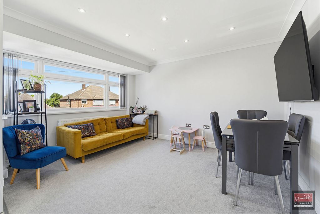 Additional image 6 of 3 bed maisonette for saleGlenfield Road, Ashford TW15