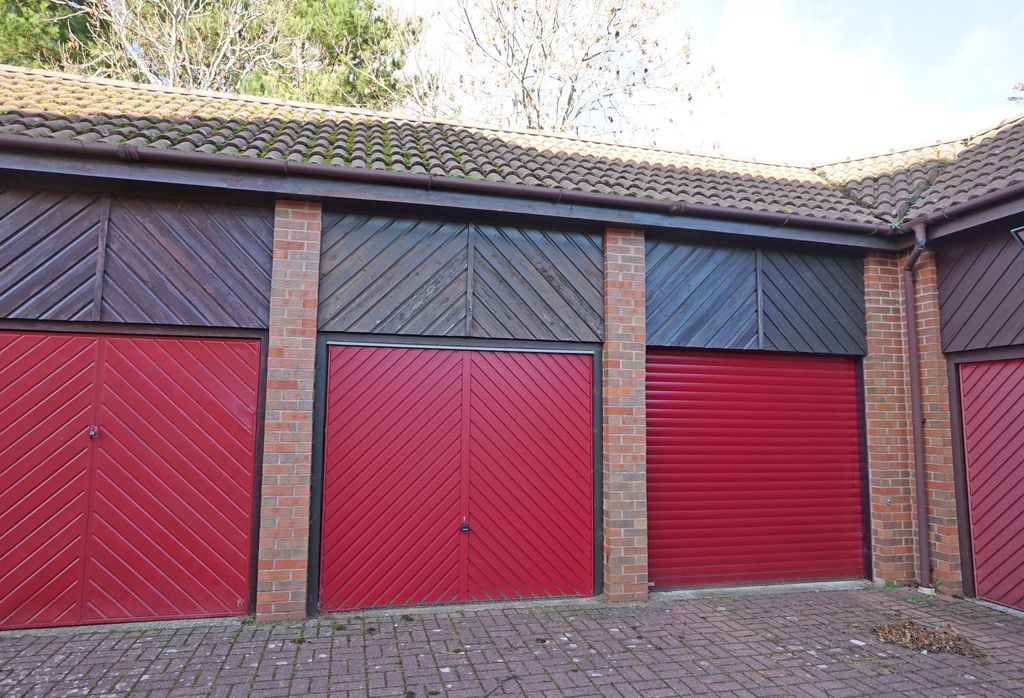 Additional image 27 of 3 bed town house for saleNewlyn Way, Port Solent PO6