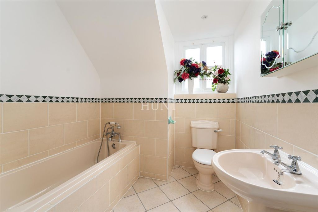 Additional image 19 of 6 bed detached house for saleRegents Drive, Repton Park, Woodford Green, Essex IG8