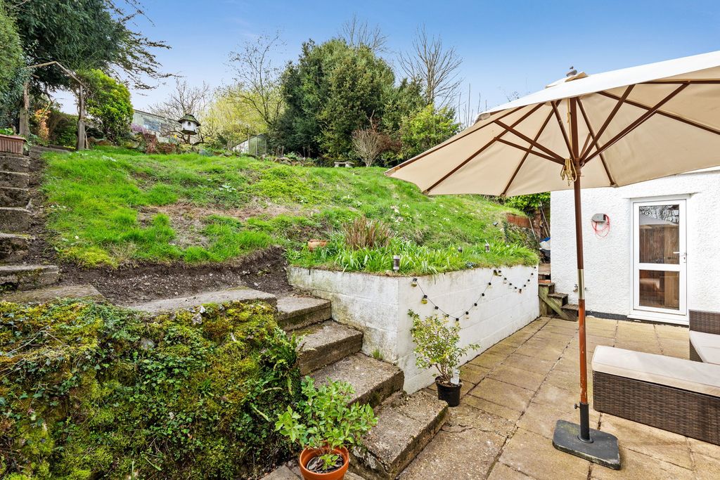 Additional image 13 of 3 bed detached house for saleHilltop Road, Whyteleafe CR3