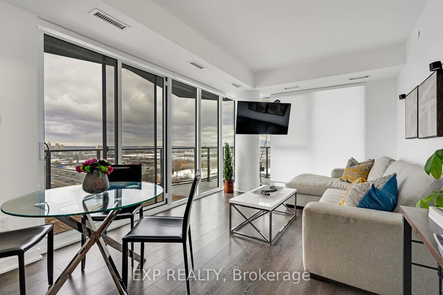 Additional image 4 of 36 Zorra Street 1108