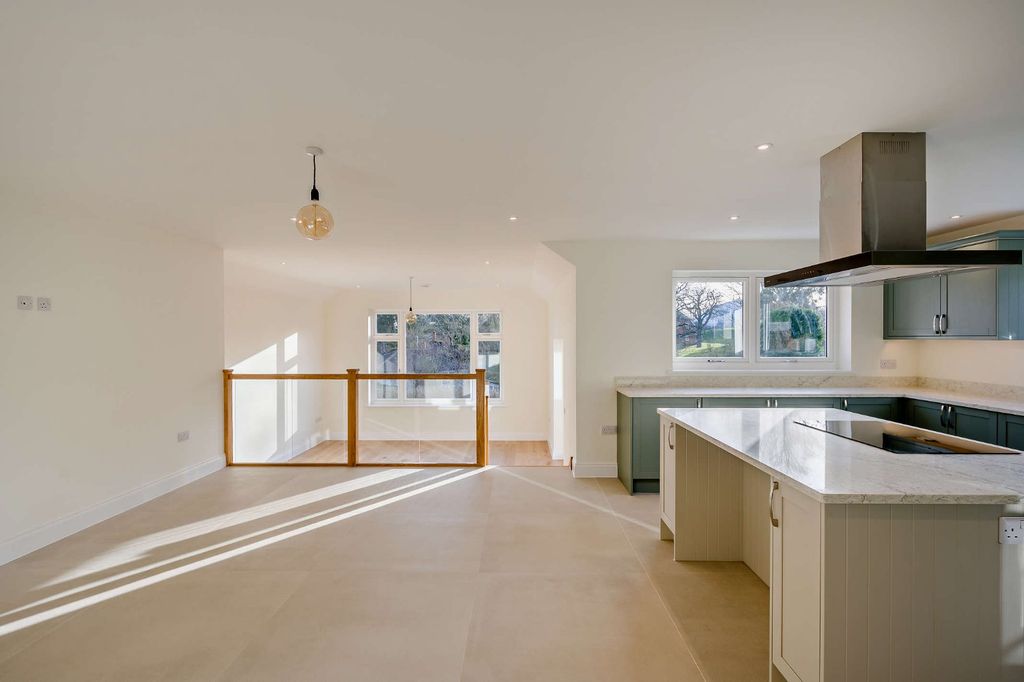 Additional image 11 of 3 bed bungalow for saleNorth Hill, Woodbridge, Suffolk IP12
