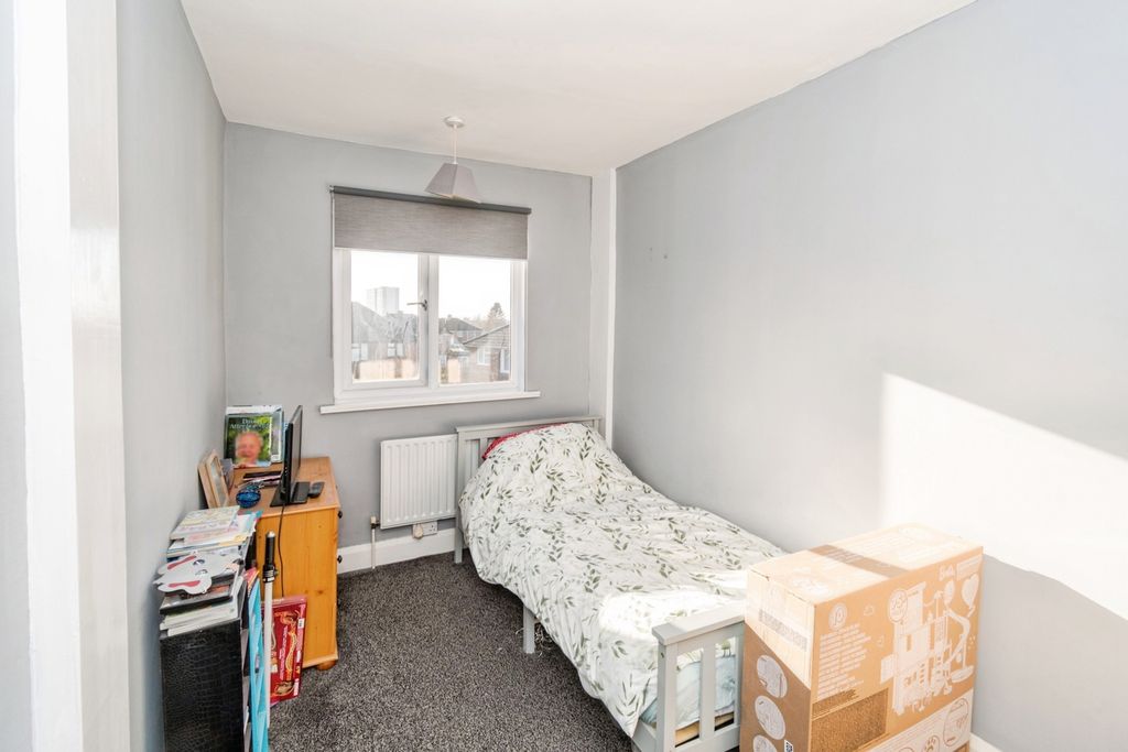 Additional image 11 of 3 bed semi-detached house for saleWarren Crescent, Southampton, Hampshire SO16