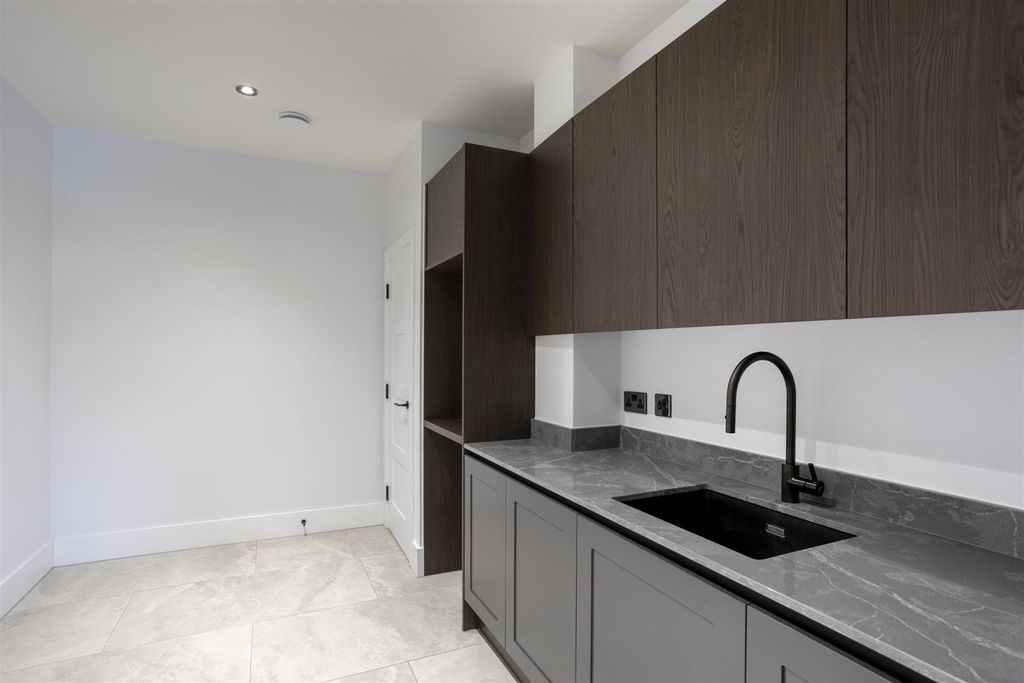 Additional image 25 of 4 bed detached house for saleFulford Road, York YO10