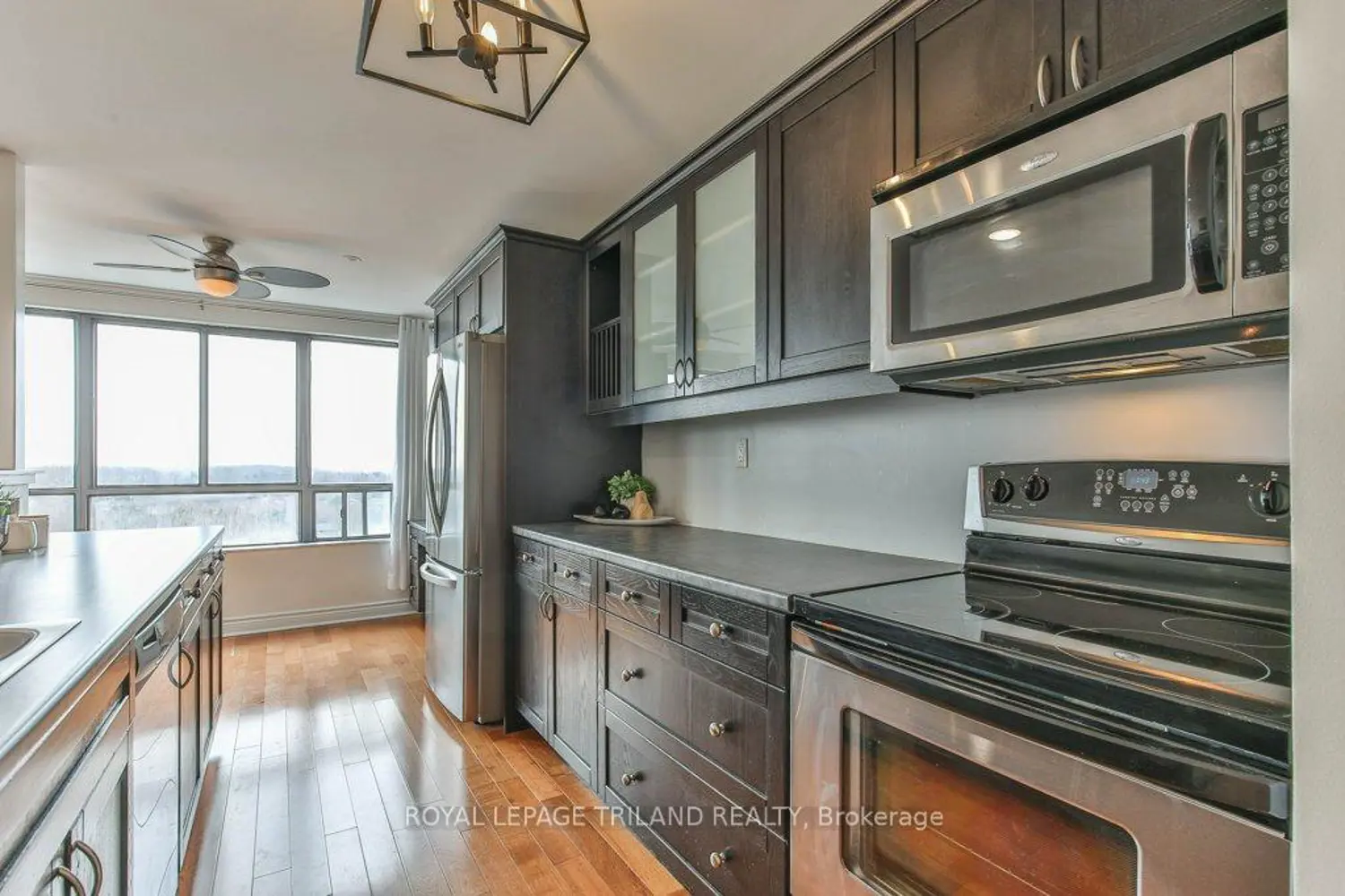 Additional image 12 of 1600 Adelaide Street 1001