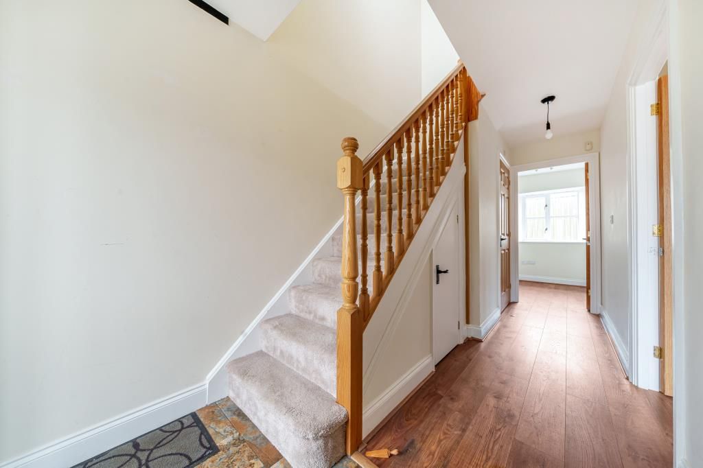 Additional image 9 of 2 bed flat for saleWitney, Oxfordshire OX28