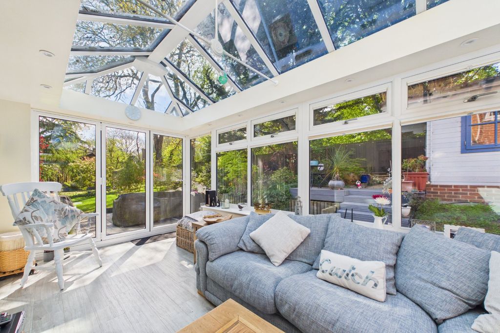 Additional image 9 of 4 bed detached house for saleChristie Walk, Yateley, Hampshire GU46
