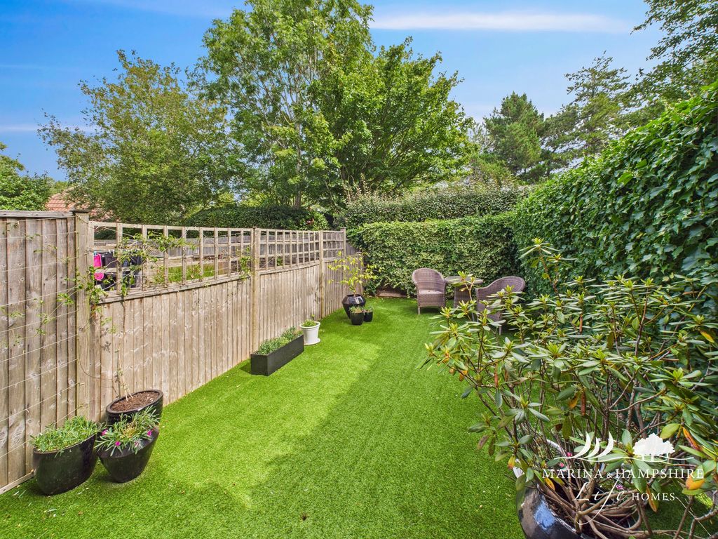 Additional image 2 of 3 bed terraced house for saleTintagel Way, Port Solent PO6