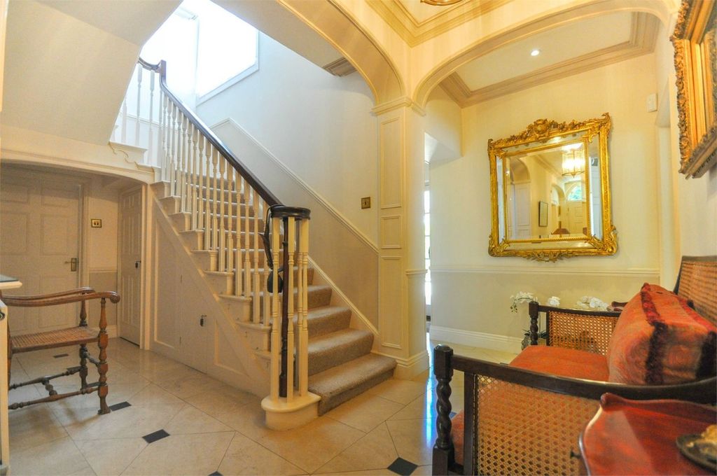 Additional image 2 of 5 bed detached house for salePoole Road, Wimborne BH21