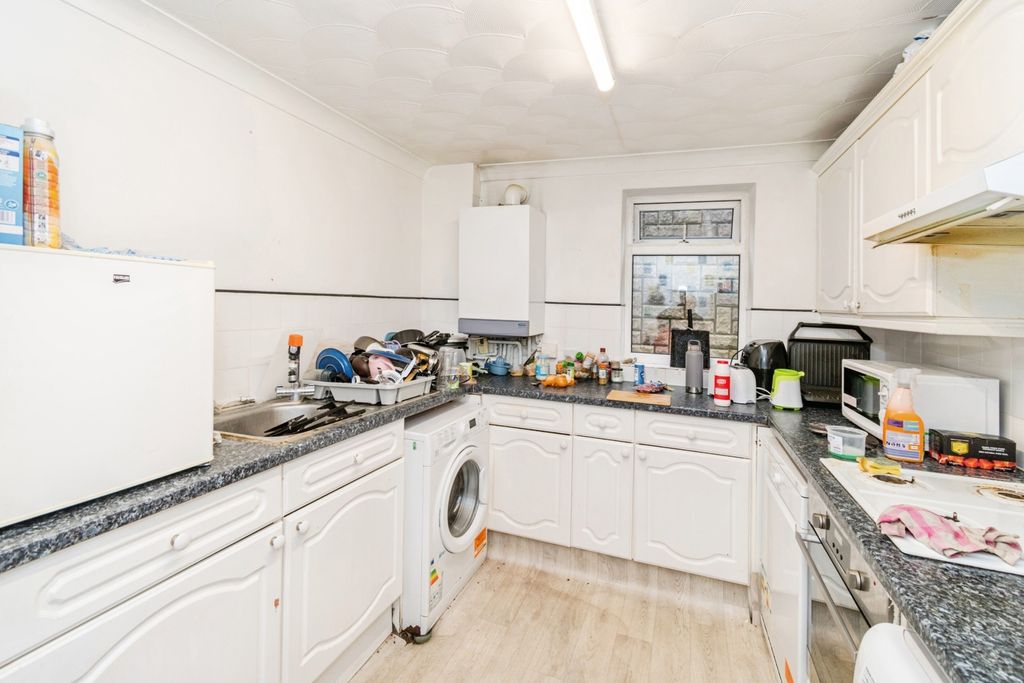 Additional image 9 of 3 bed maisonette for saleWaverley Road, Southampton, Hampshire SO15