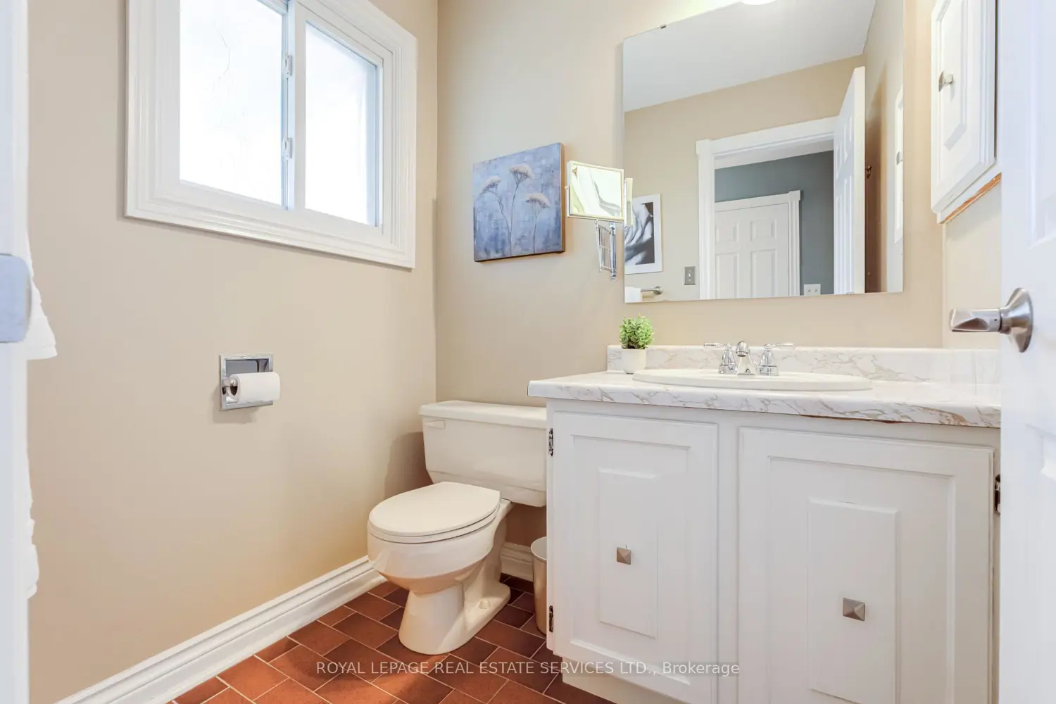 Additional image 12 of 716 Cameron Court