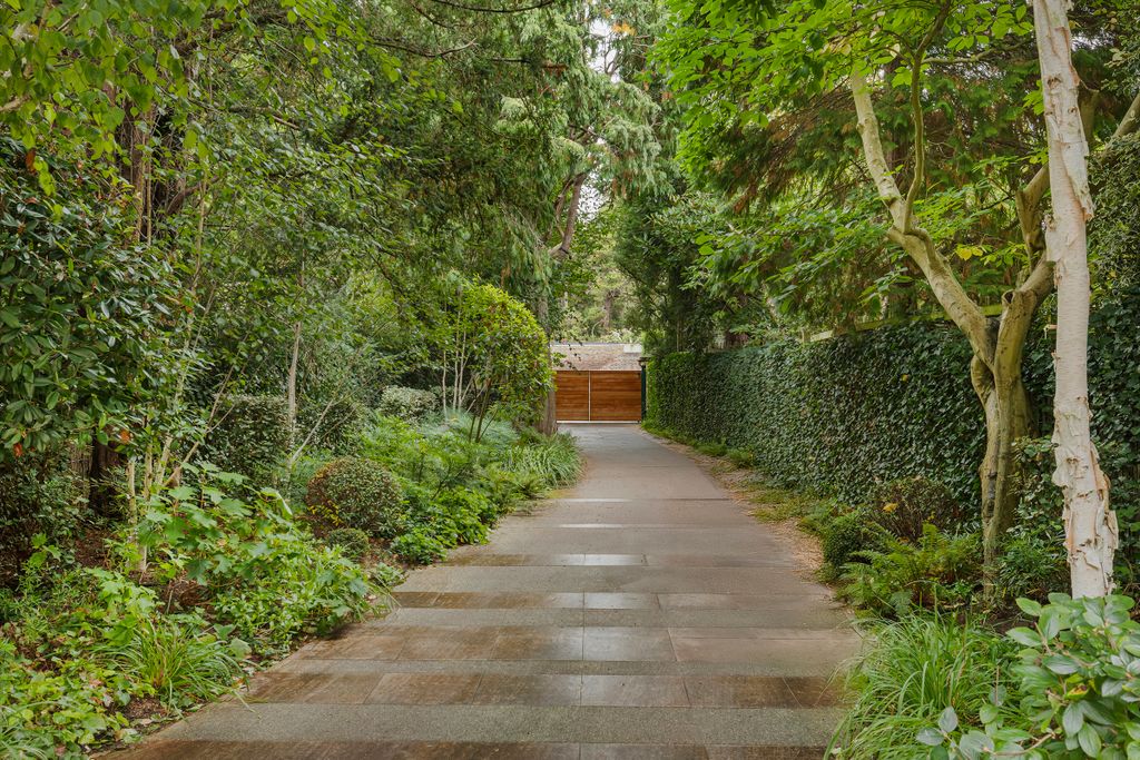 Additional image 38 of 6 bed property for saleRiver Lane, Richmond, London TW10
