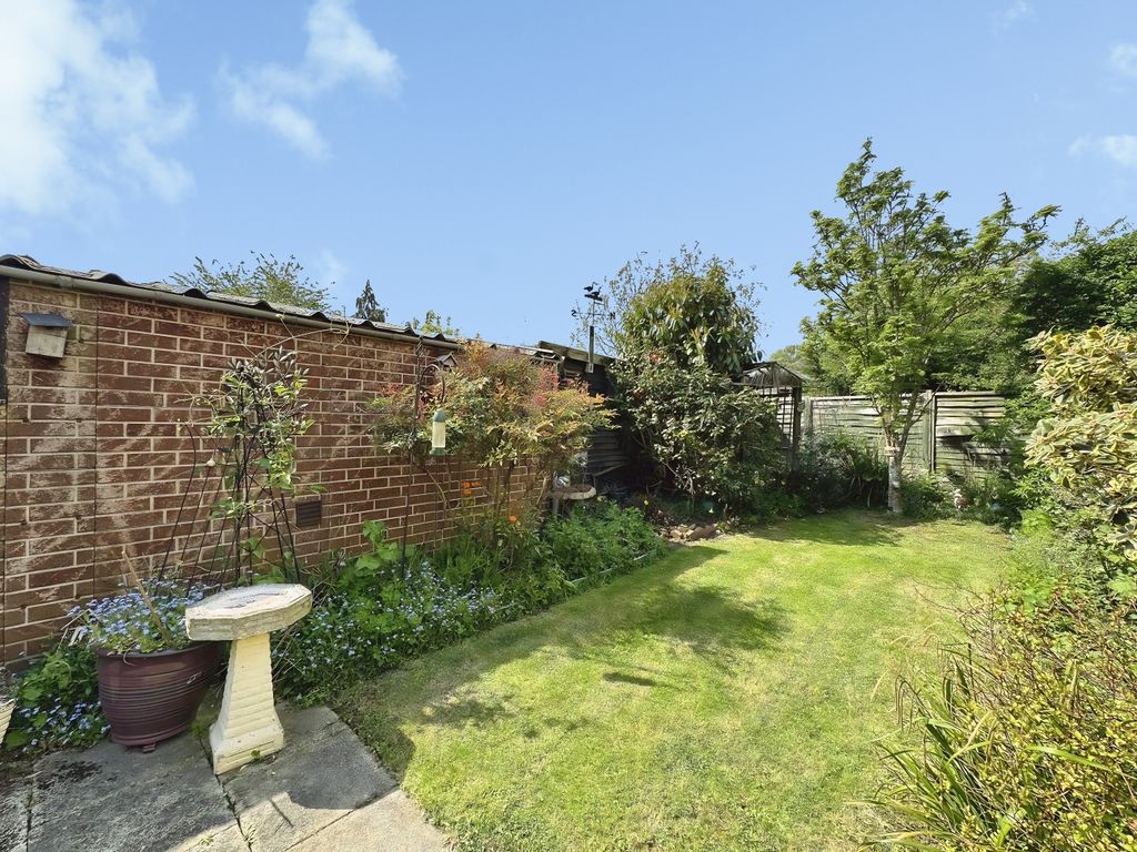 Additional image 21 of 3 bed semi-detached house for saleGrove Road, Blaby, Leicester LE8