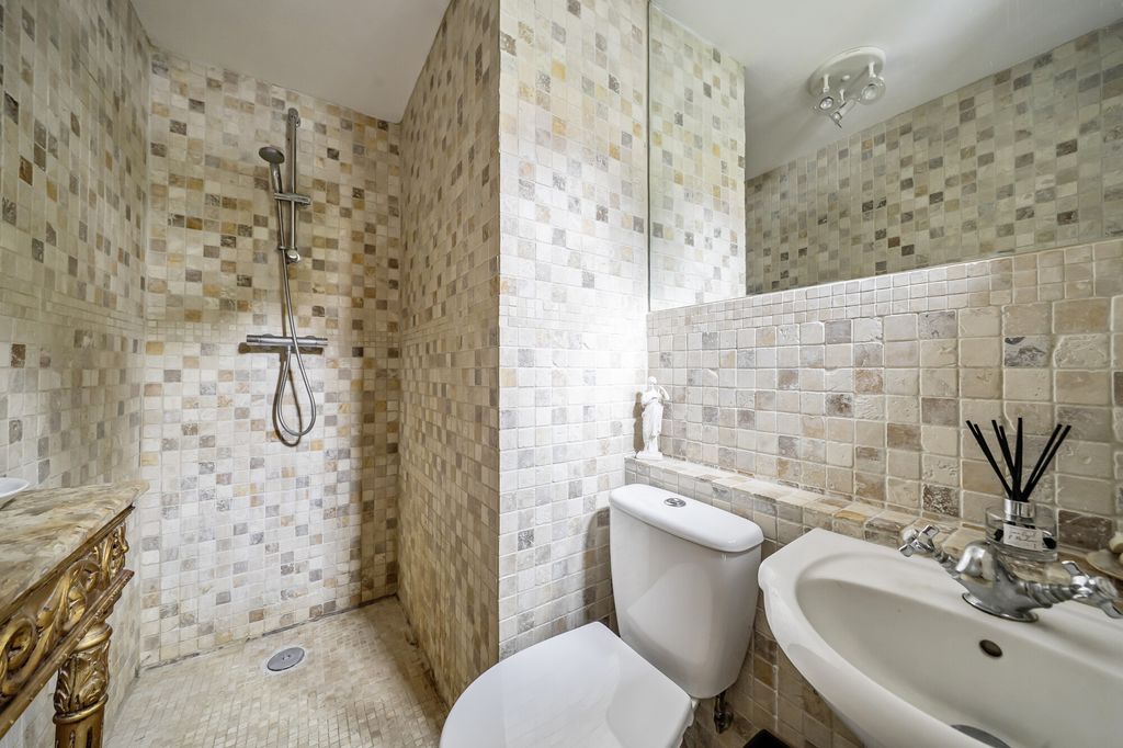 Additional image 9 of 3 bed maisonette for saleEdinburgh Gardens, Windsor SL4