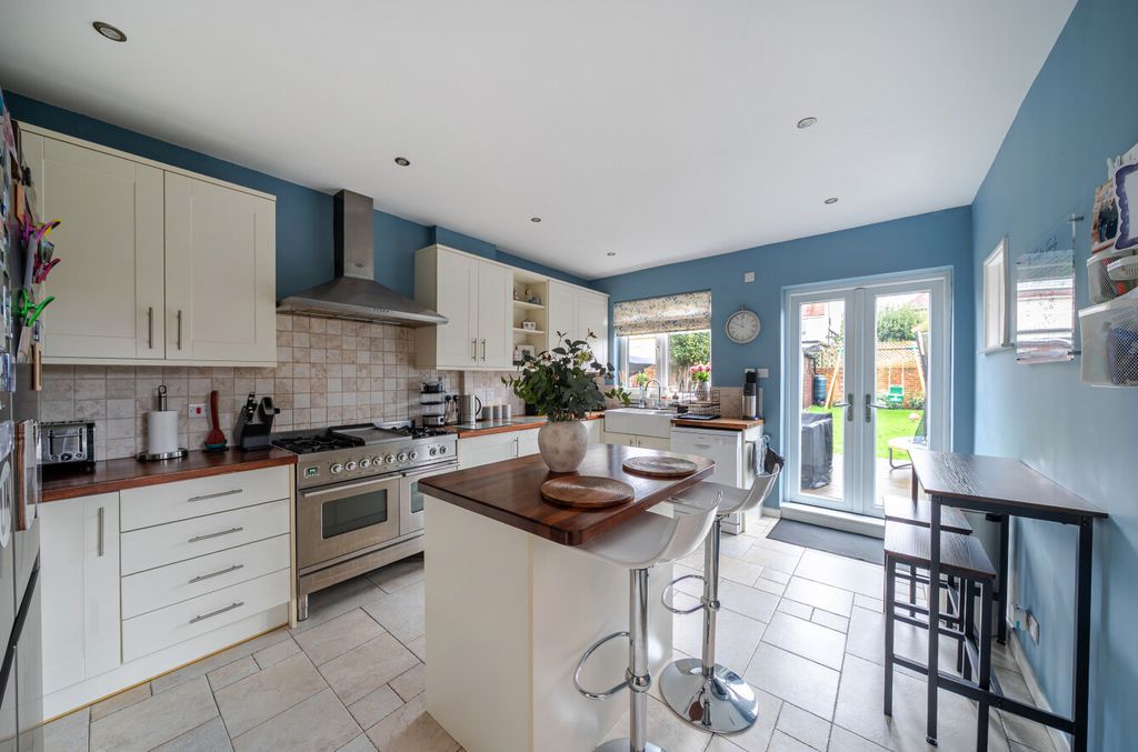 Additional image 3 of 4 bed semi-detached house for saleNorfolk Road, Shirley, Southampton, Hampshire SO15