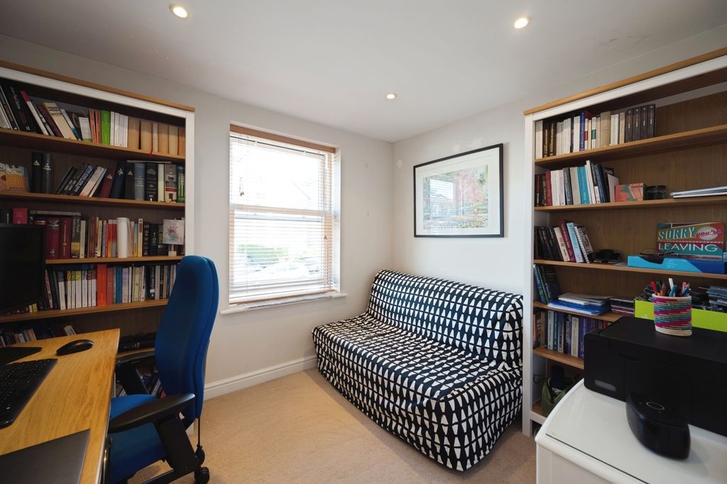 Additional image 5 of 3 bed maisonette for saleAlhambra Road, Southsea, Hampshire PO4