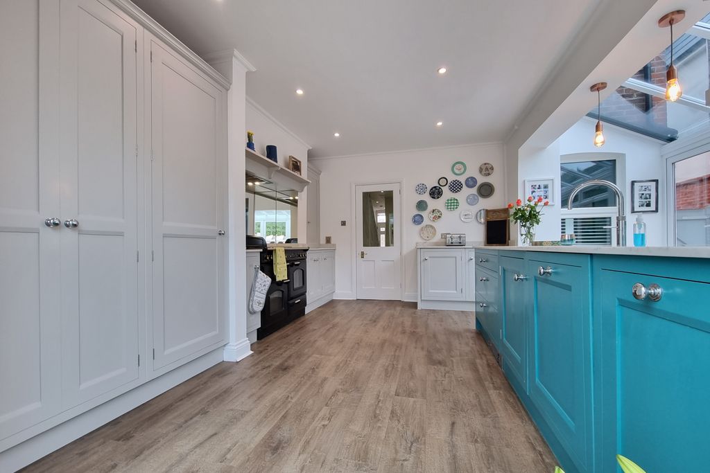 Additional image 6 of 4 bed semi-detached house for saleDrayton, Hampshire PO6