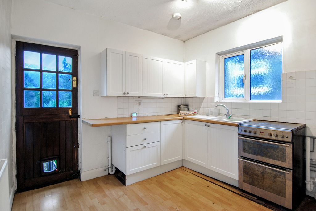 Additional image 2 of 2 bed maisonette for saleGodstone Road, Whyteleafe CR3
