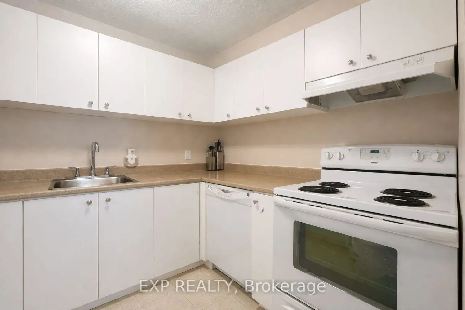 Additional image 6 of 475 Laurier Avenue 705