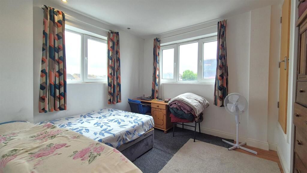 Additional image 5 of 2 bed flat for saleLondon Road, Portsmouth PO2