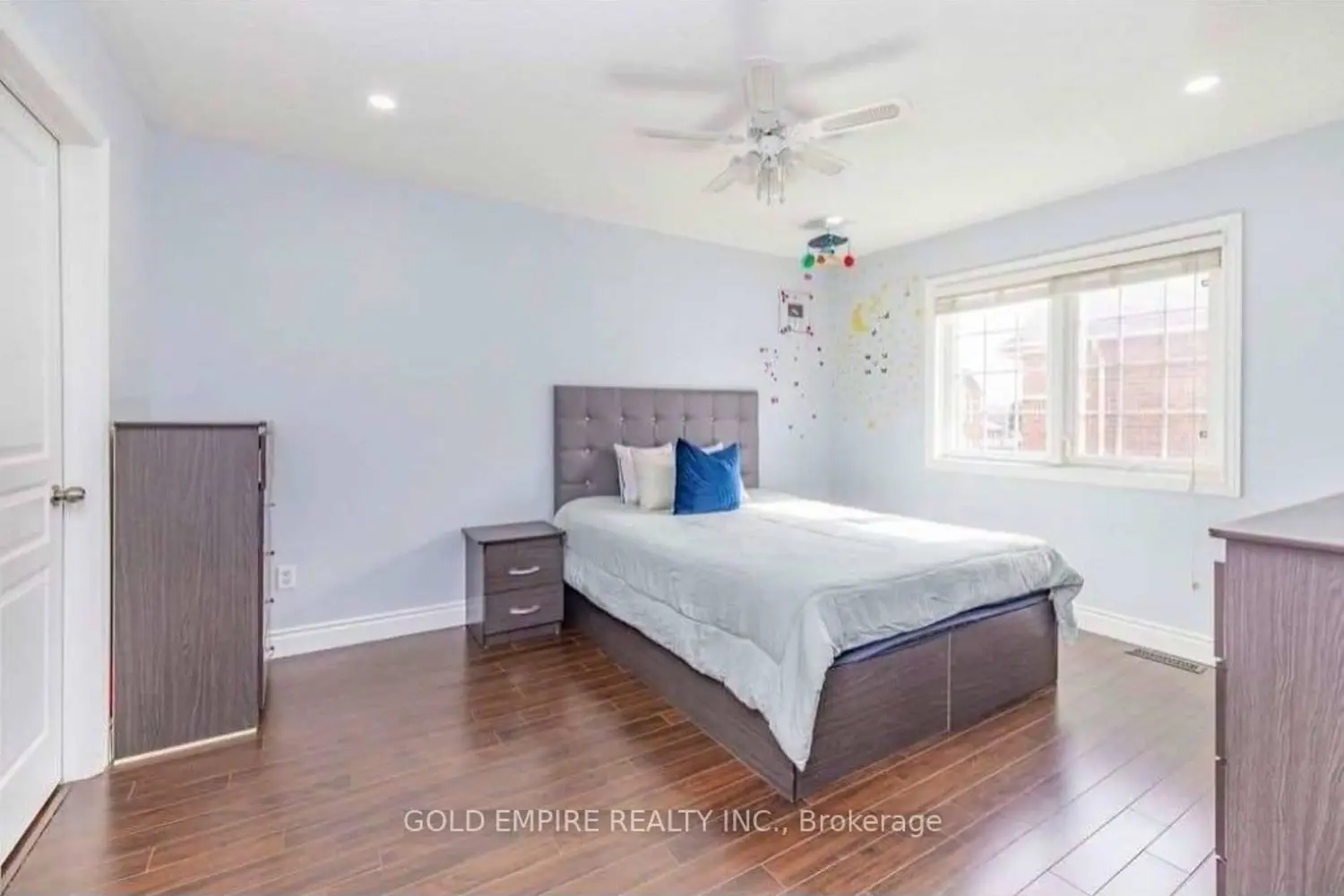 Additional image 16 of 27 Denison Avenue