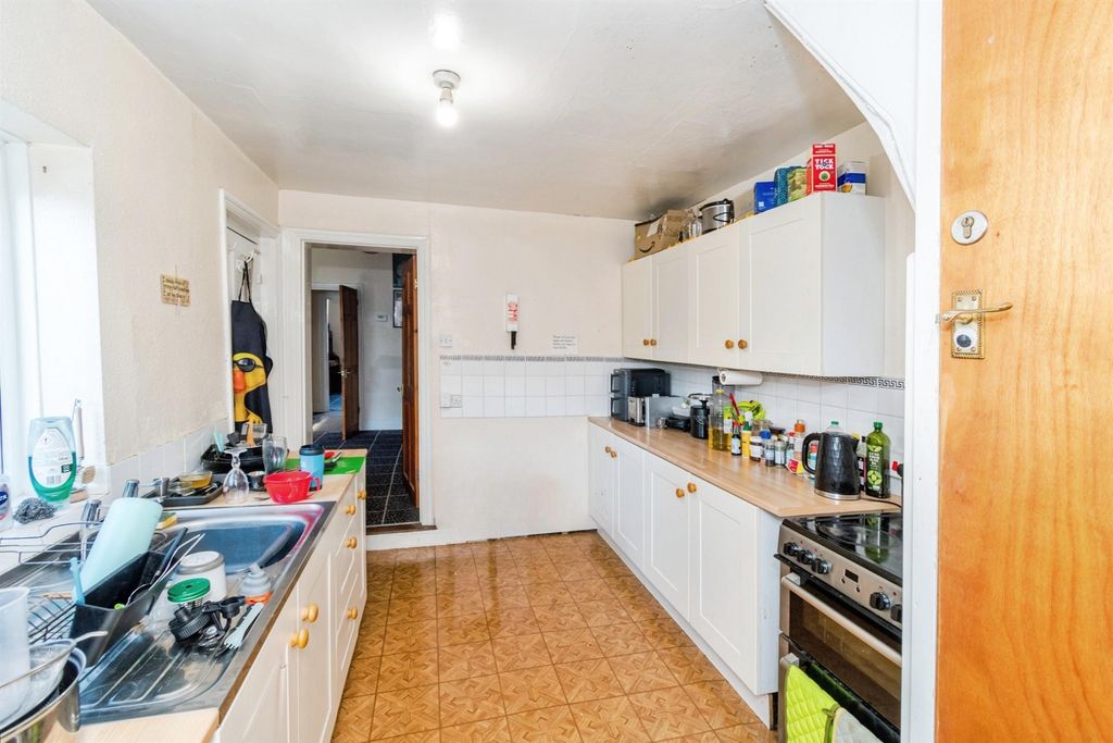 Additional image 5 of 4 bed end terrace house for saleAvenue Road, Southampton SO14